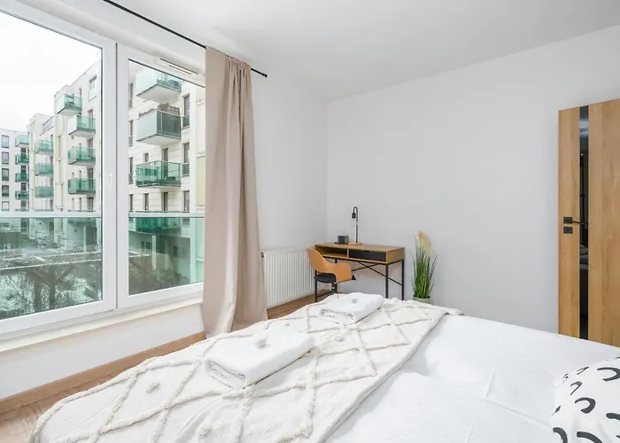 Arena Lux Kasprowicz Park By Renters Prestige Apartment